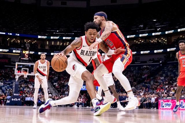 库里22分勇士力克开拓者3连胜 反超湖人回第九