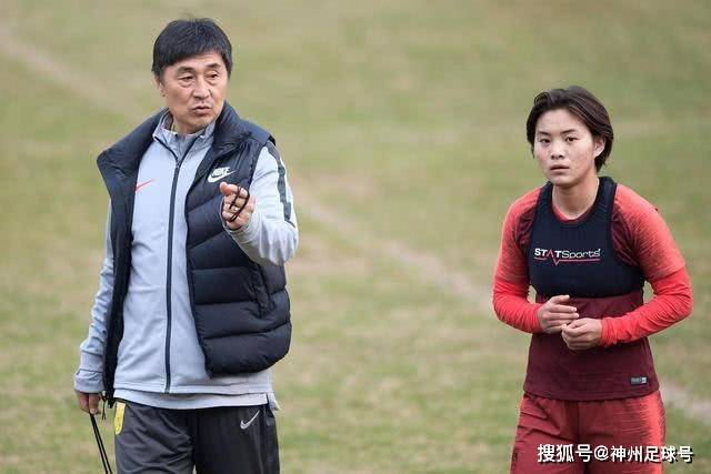 莫兰特32+9+9灰熊险胜凯尔特人 热火力克太阳